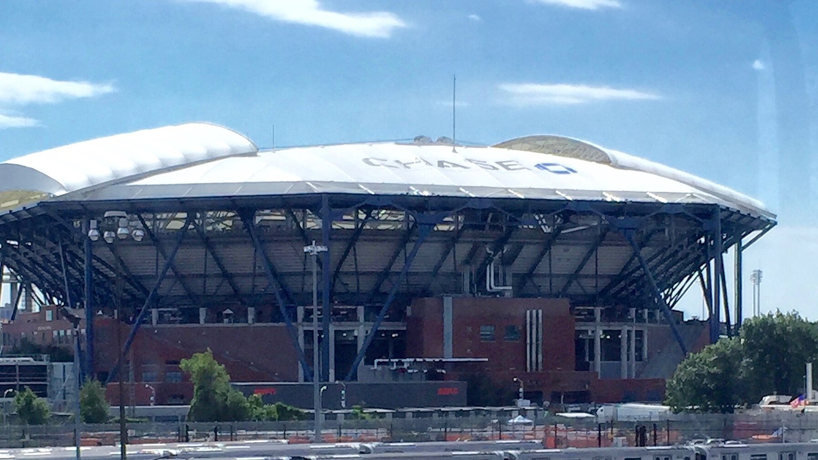 Arthur Ashe Stadium and its retractable roof